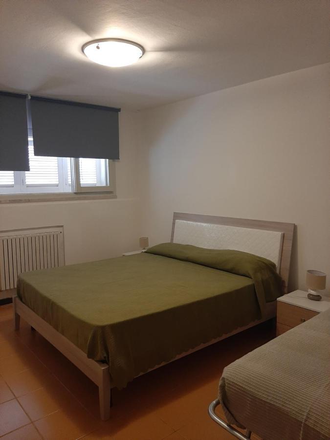 Lomarchi Holiday Home Карини Экстерьер фото